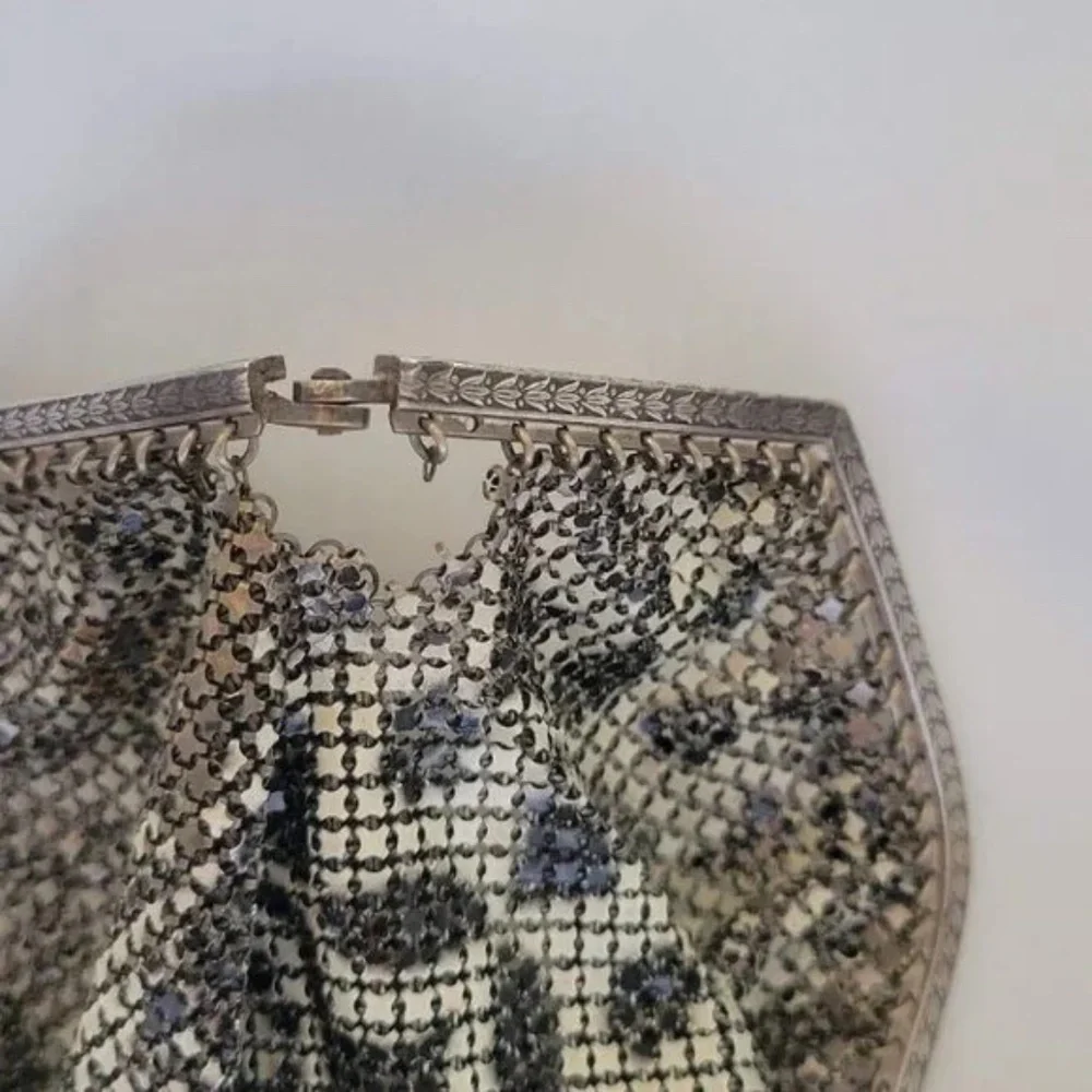 Vintage Mandalian Mesh Purse - Picture 8 of 14
